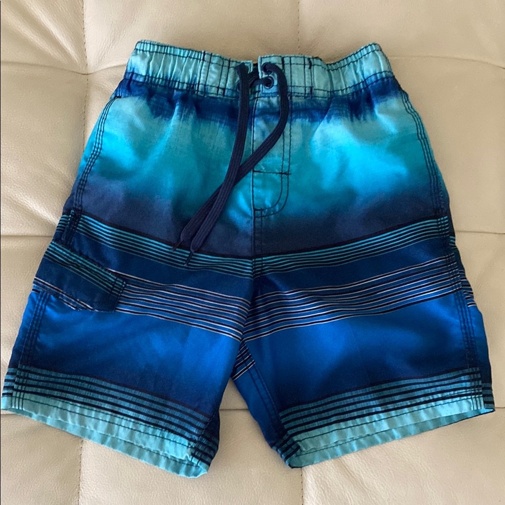 5/$20 Kanu Surf Teal and Navy Swim Shorts size 5/6